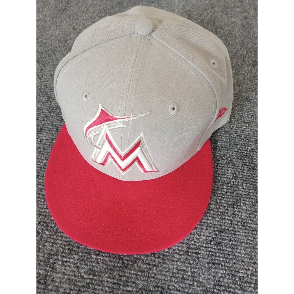 New Era 59 Fifty Miami Marlins Fitted 7 5/8 Embroidered Gray Hot Pink NWOT - Picture 2 of 15